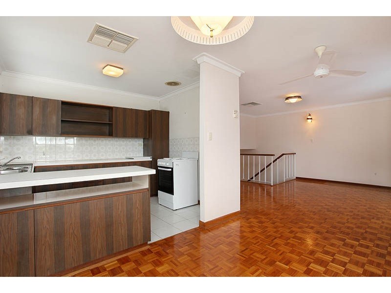 12 Rossmoyne Drive, Rossmoyne WA 6148