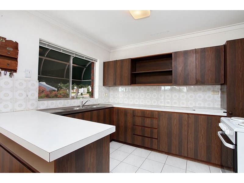 12 Rossmoyne Drive, Rossmoyne WA 6148