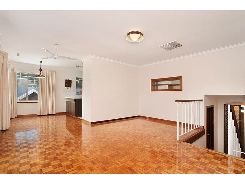 12 Rossmoyne Drive, Rossmoyne WA 6148