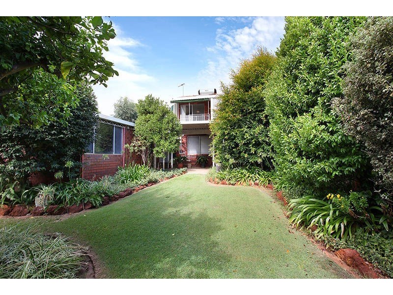 12 Rossmoyne Drive, Rossmoyne WA 6148