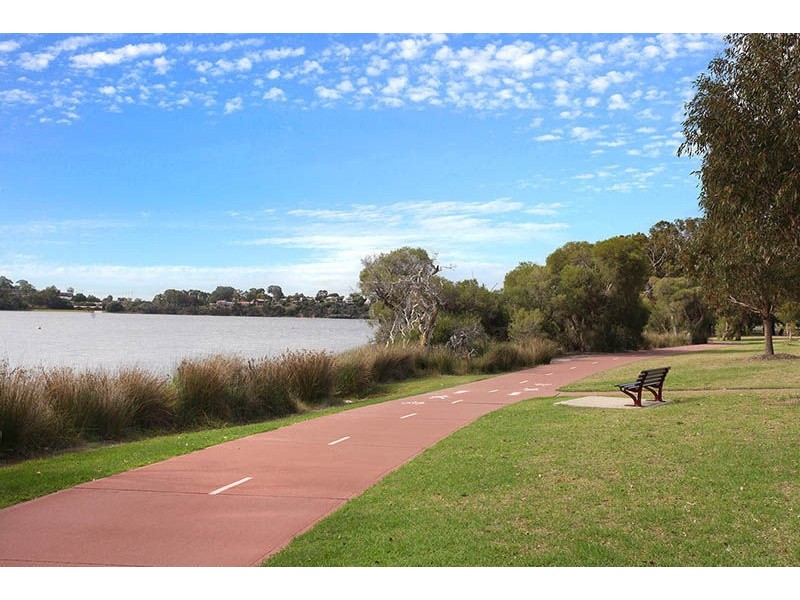 12 Rossmoyne Drive, Rossmoyne WA 6148