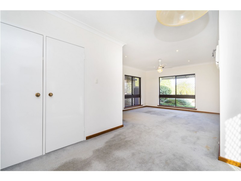 1/11 Sprigg Place, Booragoon WA 6154