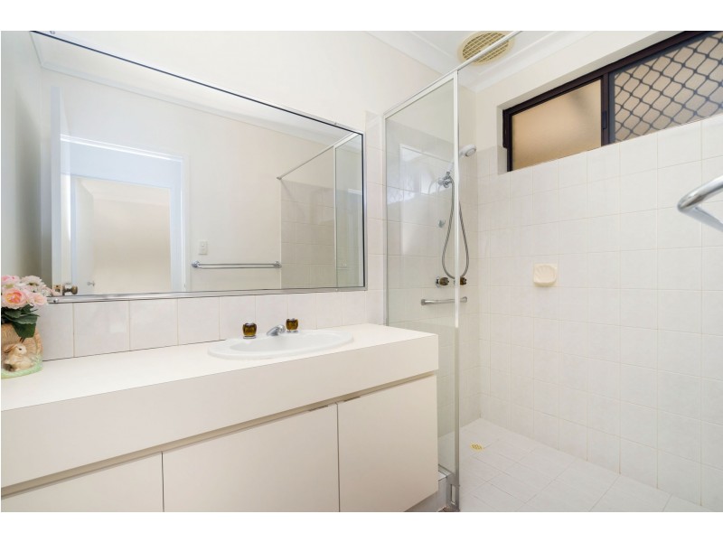 1/11 Sprigg Place, Booragoon WA 6154