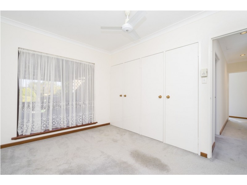 1/11 Sprigg Place, Booragoon WA 6154