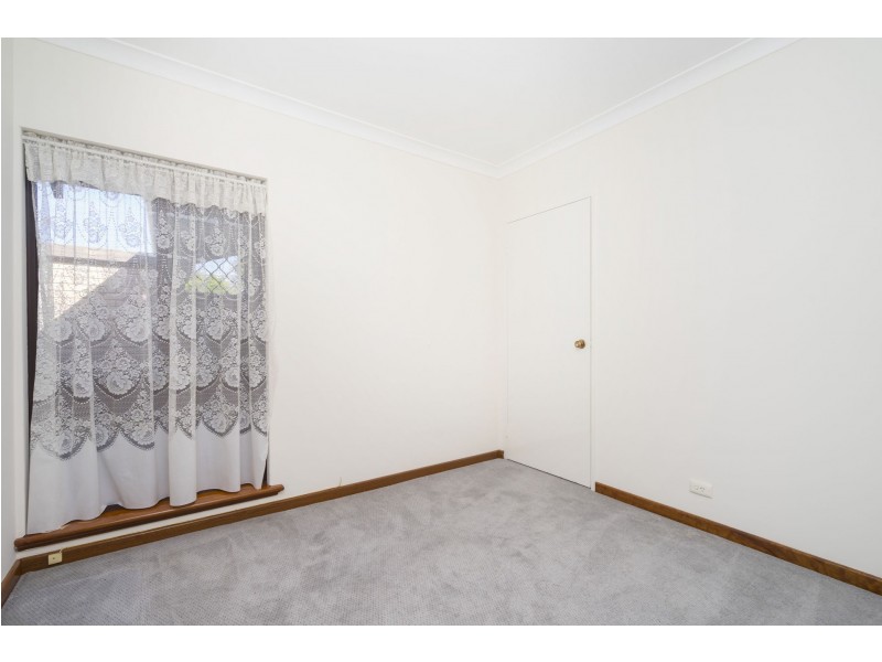 1/11 Sprigg Place, Booragoon WA 6154