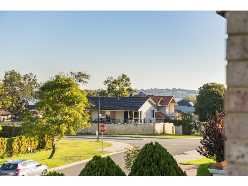 12A Spey Road, Applecross WA 6153