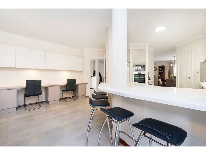 24 Darnell Avenue, Mount Pleasant WA 6153