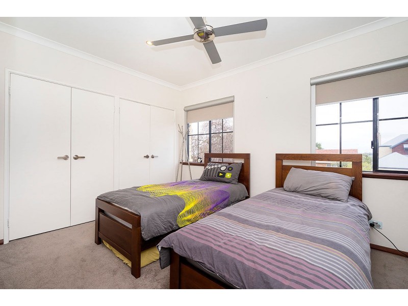 24 Darnell Avenue, Mount Pleasant WA 6153