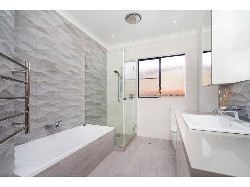 24 Darnell Avenue, Mount Pleasant WA 6153