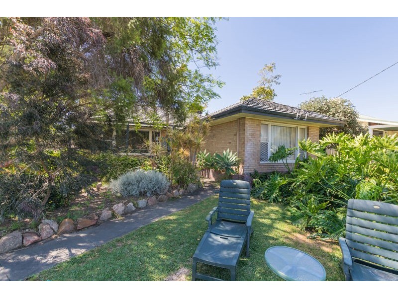 34 Coleman Crescent, Melville WA 6156