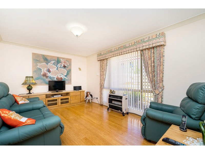 16b Cleopatra Street, Palmyra WA 6157