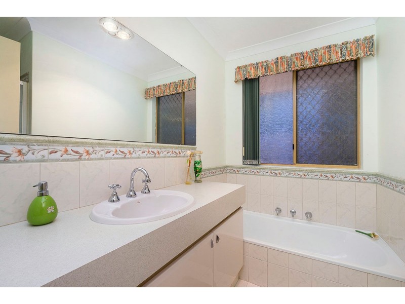 16b Cleopatra Street, Palmyra WA 6157