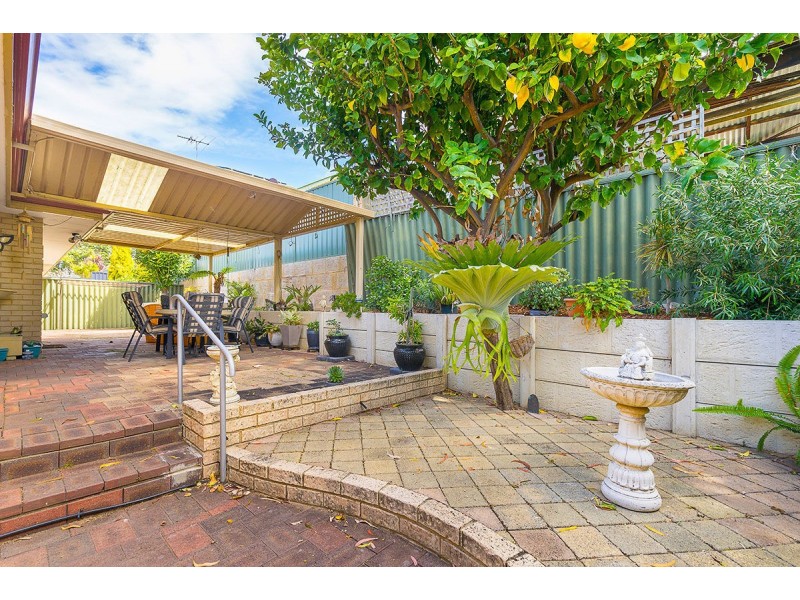 16b Cleopatra Street, Palmyra WA 6157