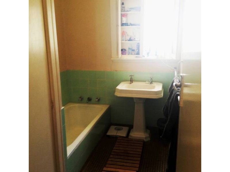 5 Rome Road, Melville WA 6156