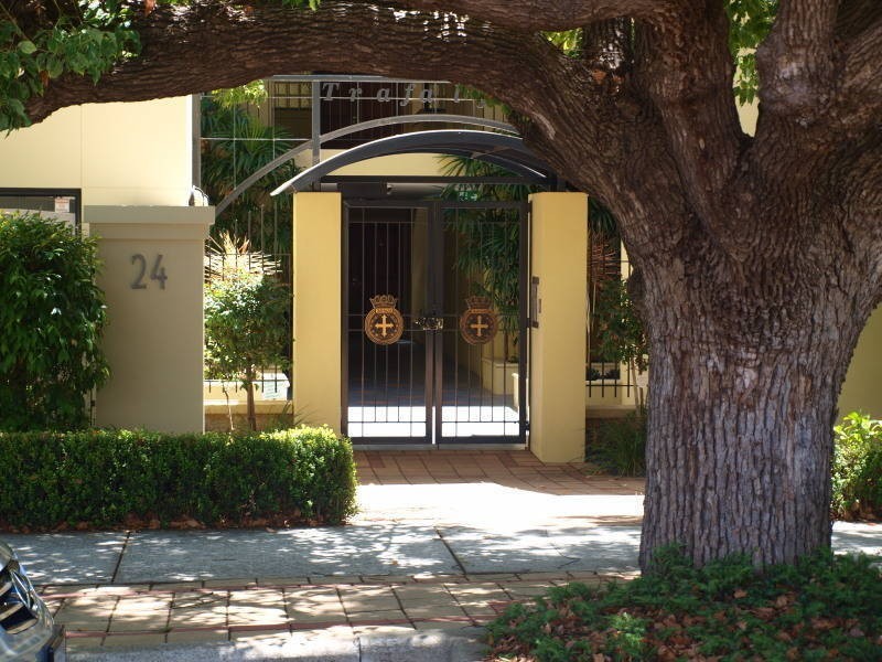 8/24 Constitution Street, East Perth WA 6004