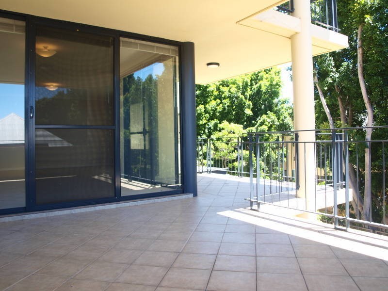 8/24 Constitution Street, East Perth WA 6004