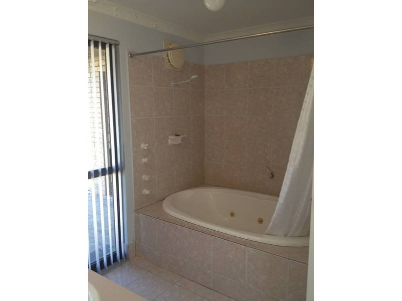 88a Rome Rd, Melville WA 6156