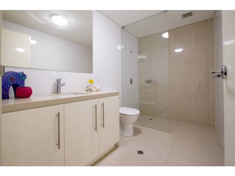 N207/70 Canning Beach Road, Applecross WA 6153