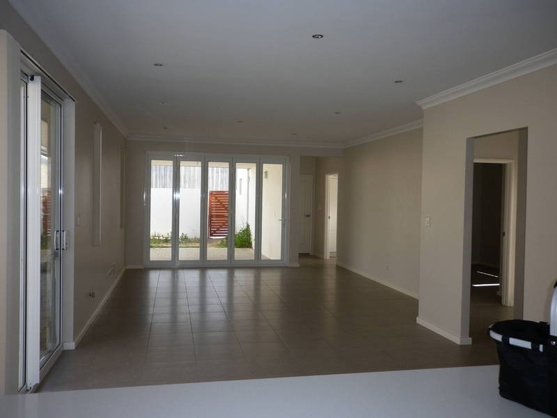 48 Lindsay Beach Bvd, Yanchep WA 6035