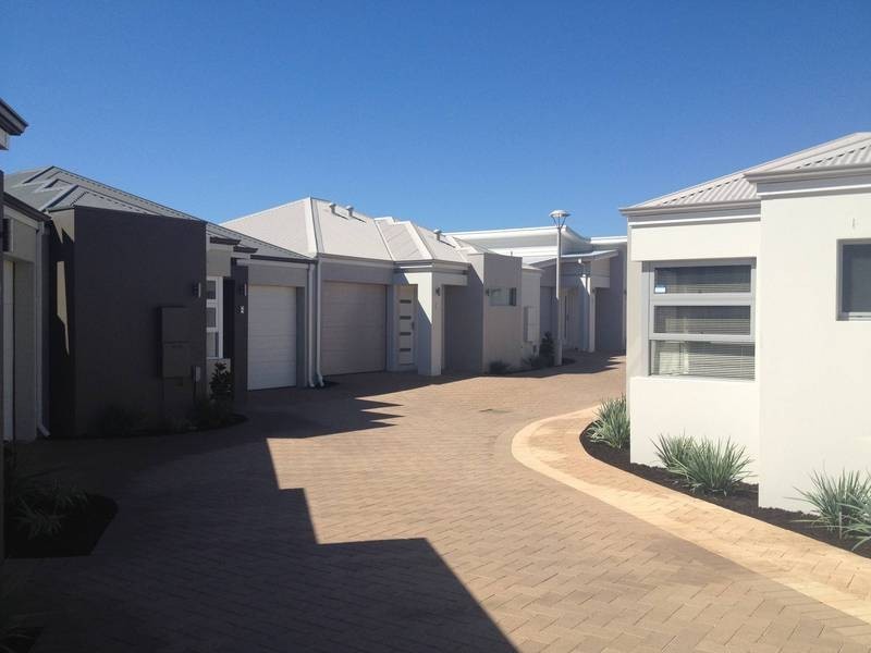 9/1 Lomax Crt, Beeliar WA 6164