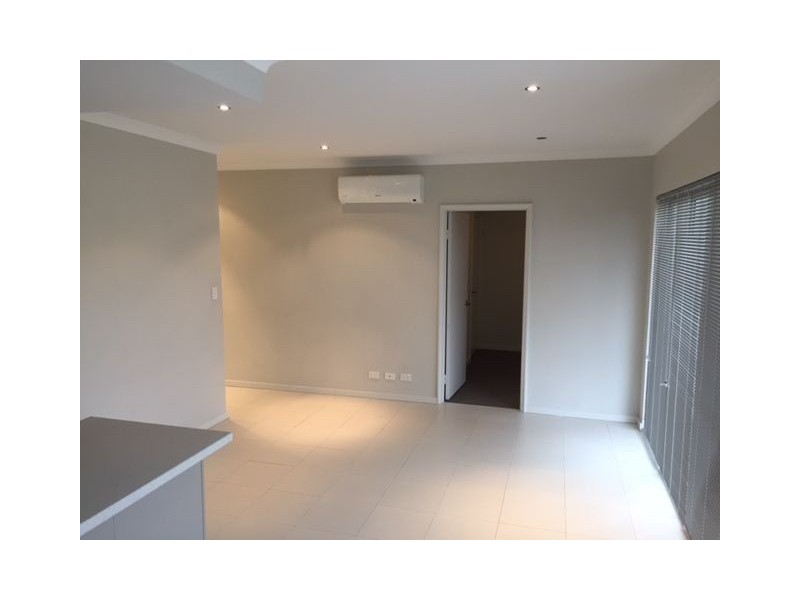 9/1 Lomax Crt, Beeliar WA 6164