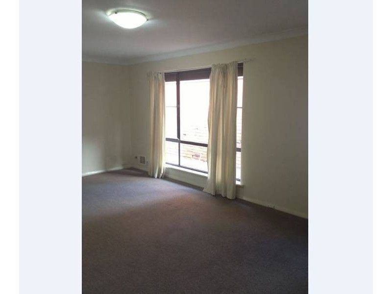 256 Riseley St, Booragoon WA 6154