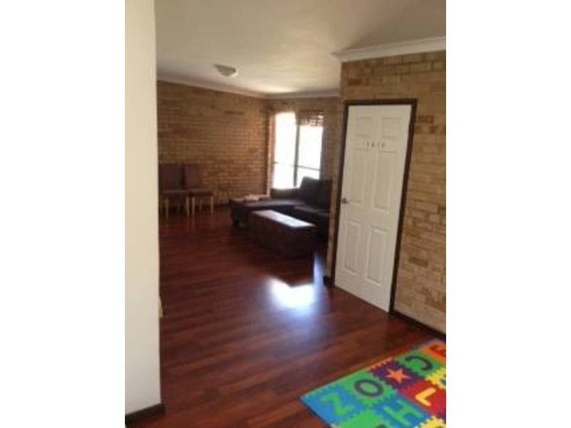 27 Latham Street, Alfred Cove WA 6154