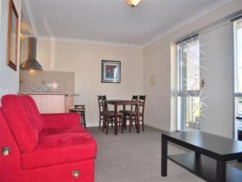 4/760 Canning Hwy, Applecross WA 6153