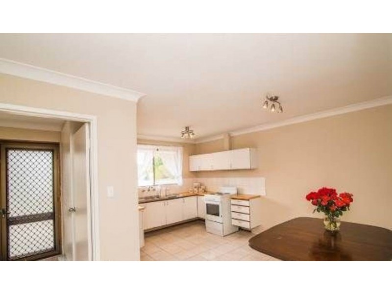 14A Huxley Street, Camillo WA 6111