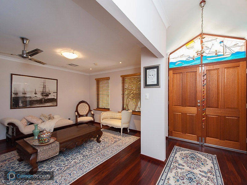 53 Peterborough Circle, North Lake WA 6163