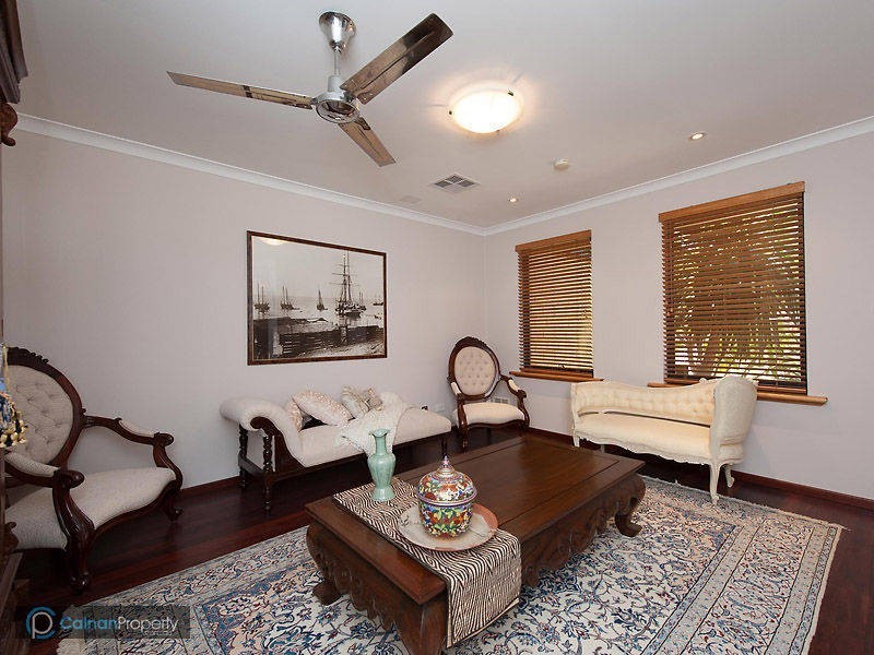 53 Peterborough Circle, North Lake WA 6163