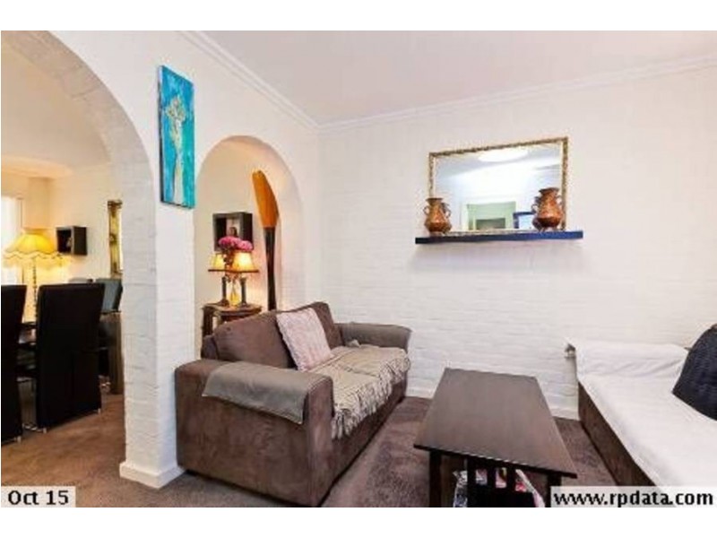 2/11 Wingfield Avenue, Crawley WA 6009