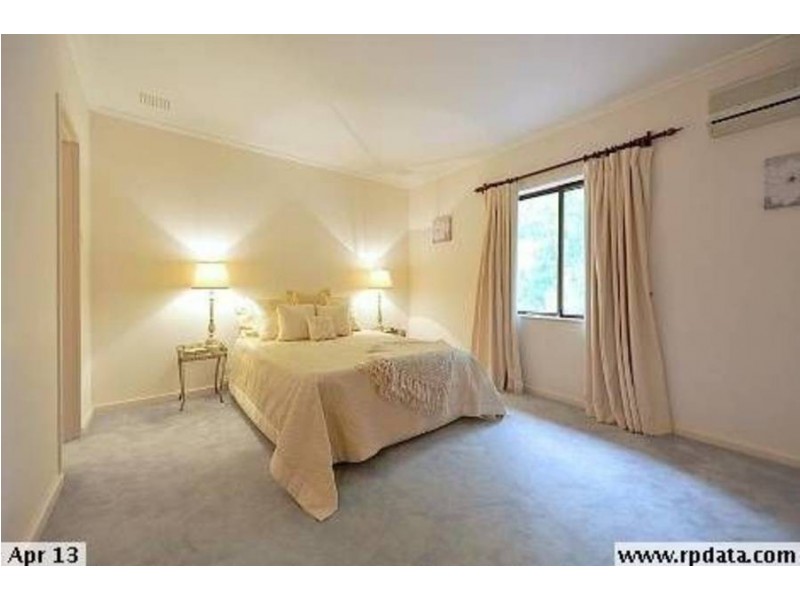 2/11 Wingfield Avenue, Crawley WA 6009