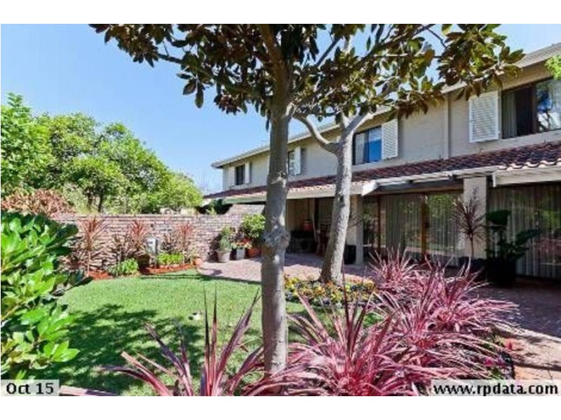 2/11 Wingfield Avenue, Crawley WA 6009