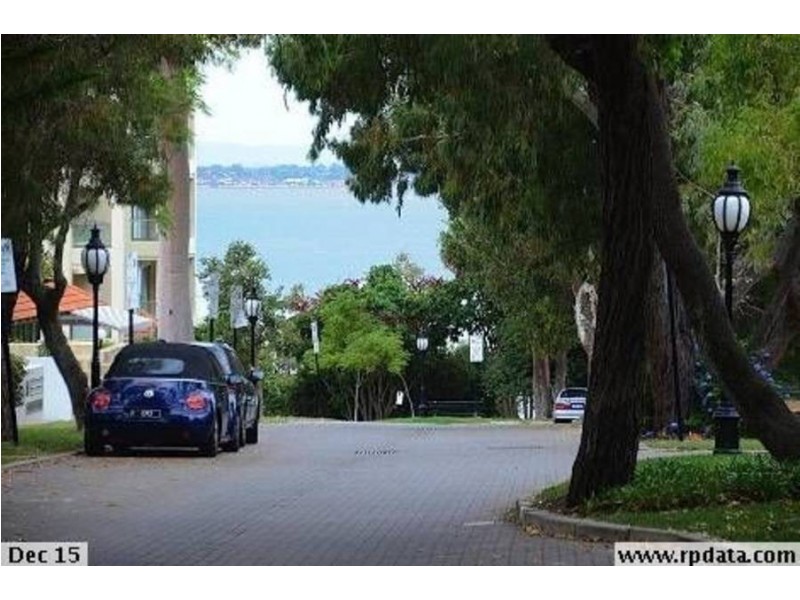 2/11 Wingfield Avenue, Crawley WA 6009