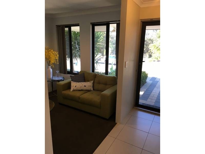 140 Lyon Road, Aubin Grove WA 6164