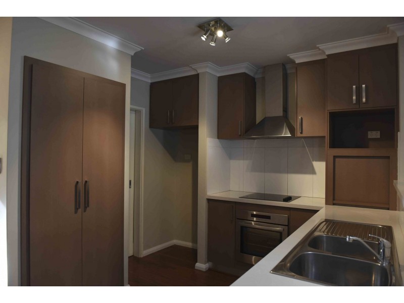 4/8 Sleat Road, Mount Pleasant WA 6153