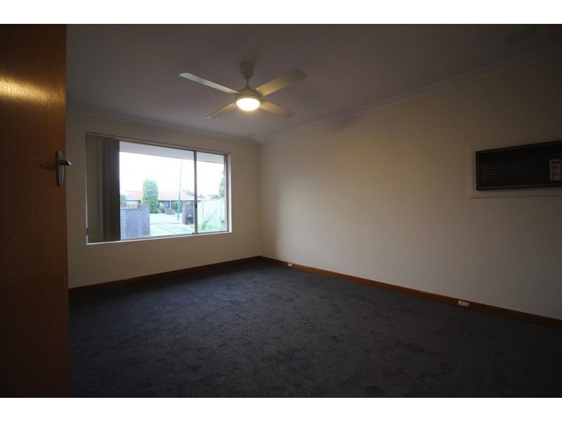 6 Boston Way, Booragoon WA 6154