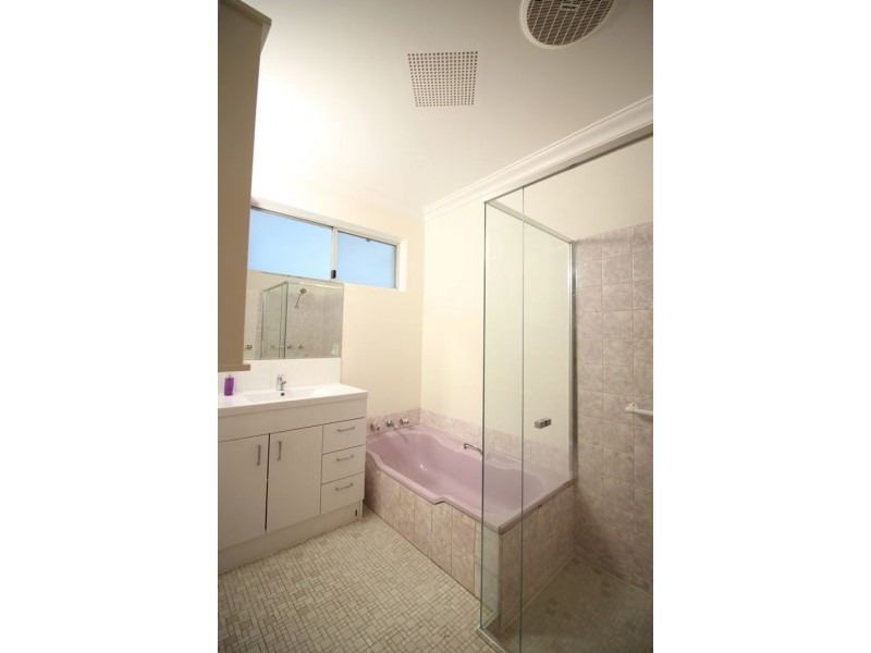 6 Boston Way, Booragoon WA 6154