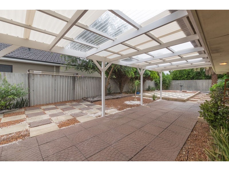 2/2 Wheatley Drive, Bull Creek WA 6149