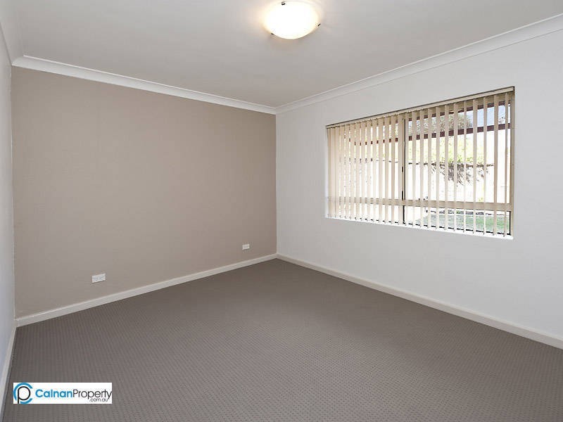 1/32  Waverley Road, Coolbellup WA 6163