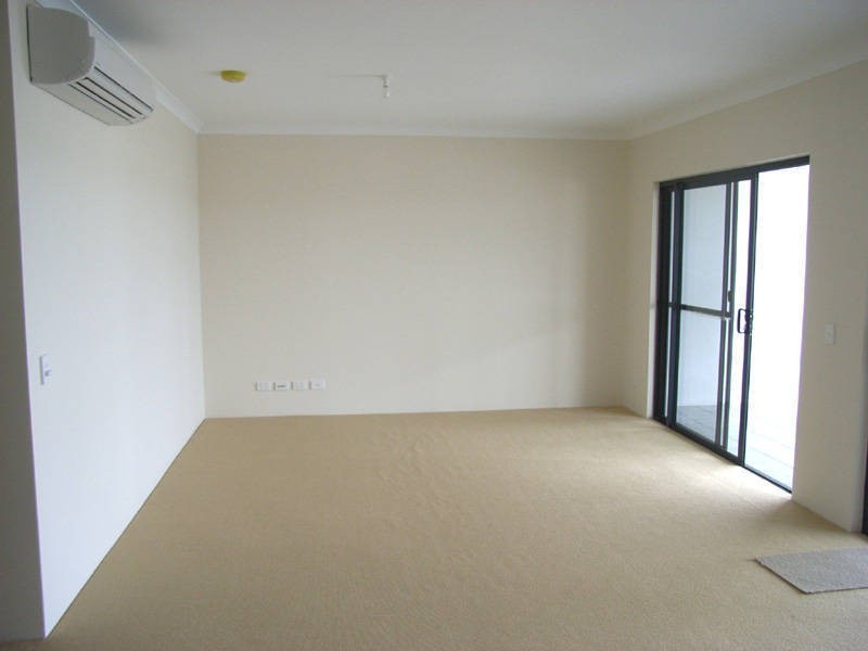 77/18-24 Kent Street, Rockingham WA 6168