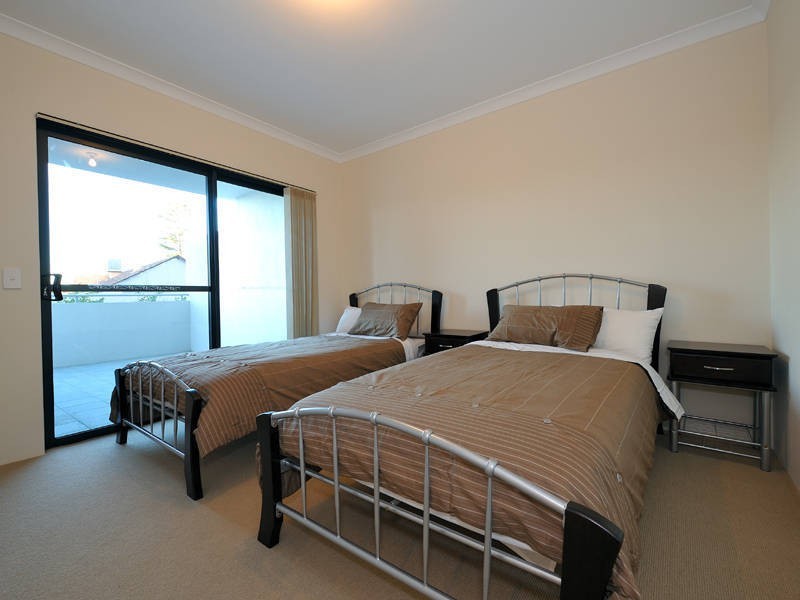 69/18-24 Kent Street, Rockingham WA 6168
