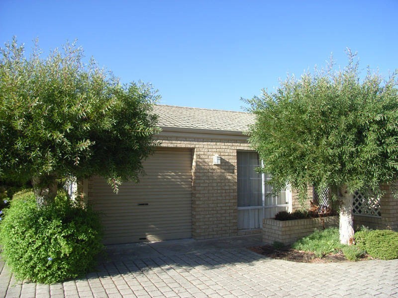1/11 Bell Street, Rockingham WA 6168