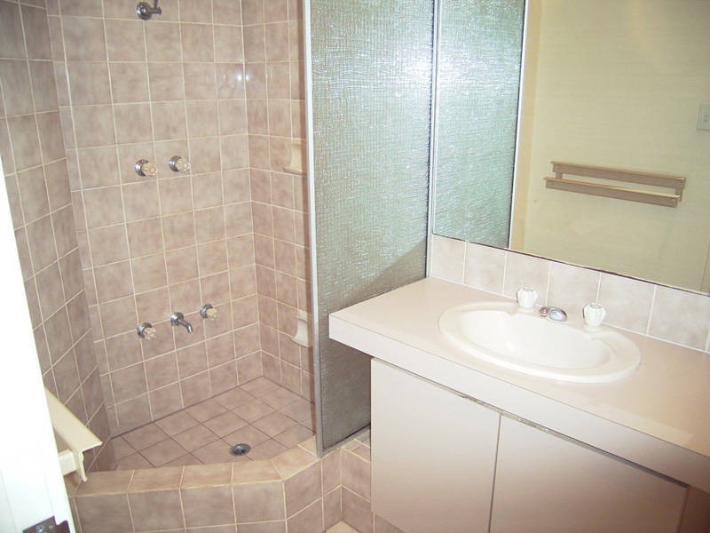 1/11 Bell Street, Rockingham WA 6168