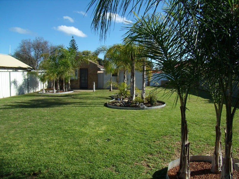 72 Lewington Street, Rockingham WA 6168