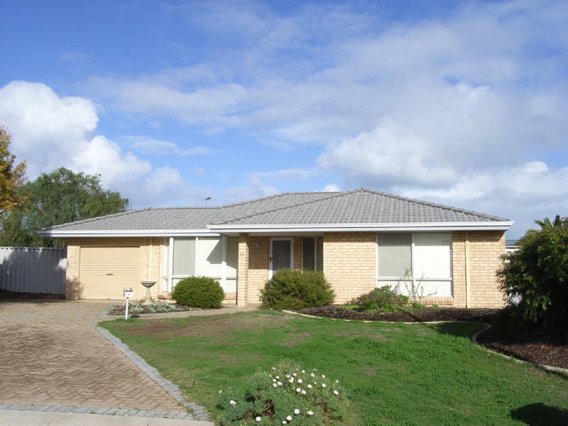 32 Grady Court, Waikiki WA 6169