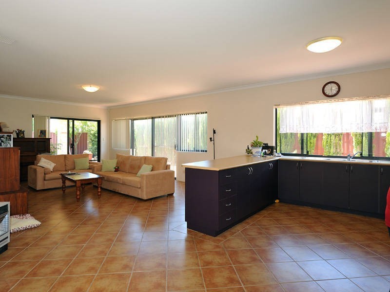 104 Fisher Street, Rockingham WA 6168