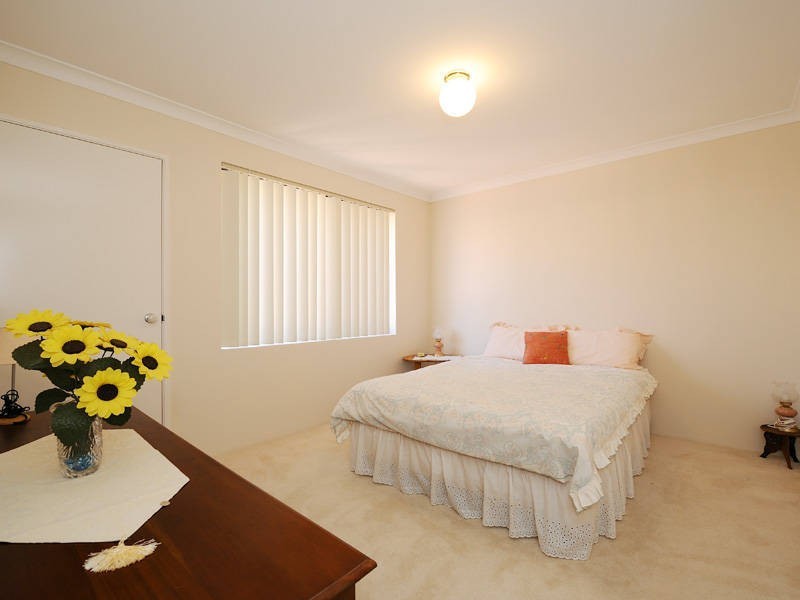 104 Fisher Street, Rockingham WA 6168