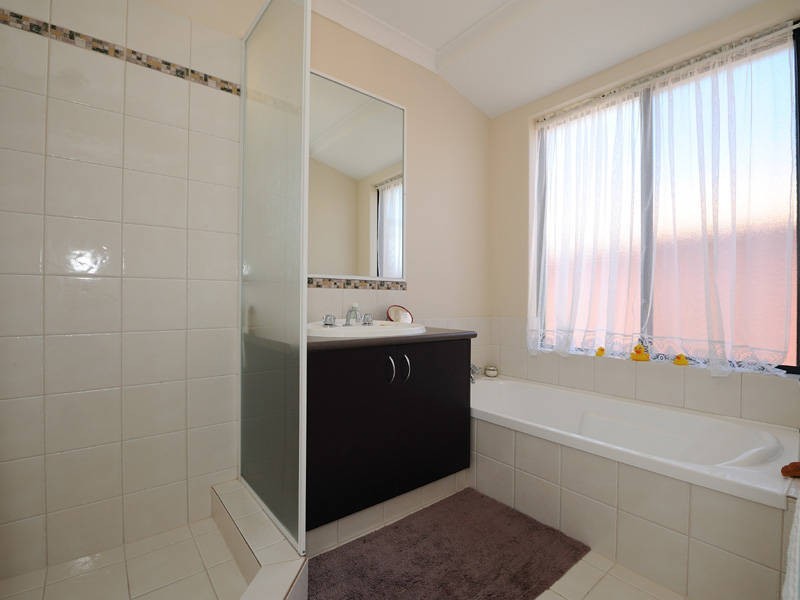 104 Fisher Street, Rockingham WA 6168